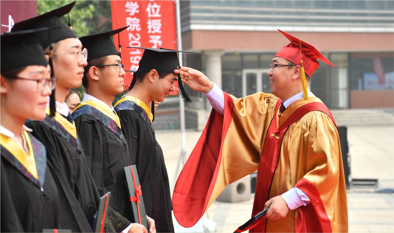 先易后难